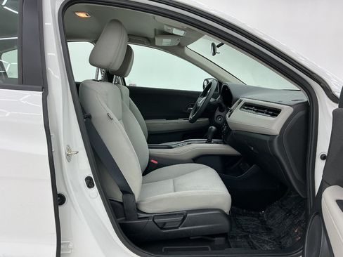 Used 2020 Honda HR-V LX image 15