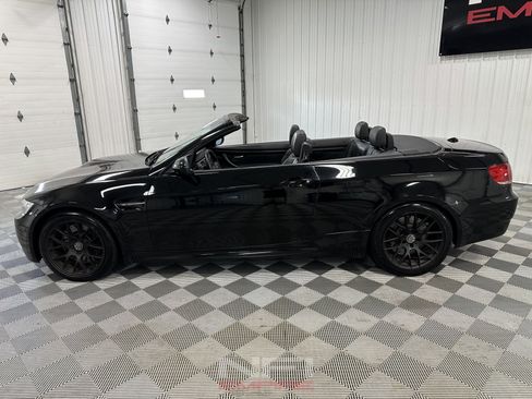 Used 2010 BMW M3 Convertible RWD image 3