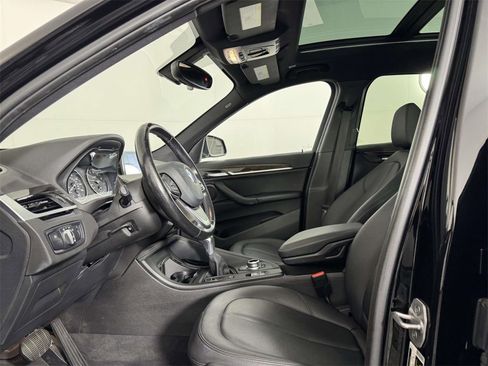 Used 2018 BMW X1 xDrive28i image 4