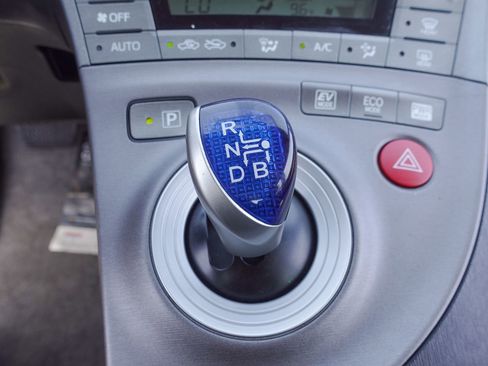 Used 2015 Toyota Prius Two FWD image 20