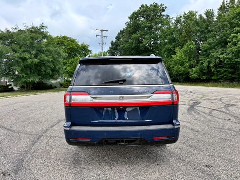 Used 2020 Lincoln Navigator L Black Label AWD/4WD image 8