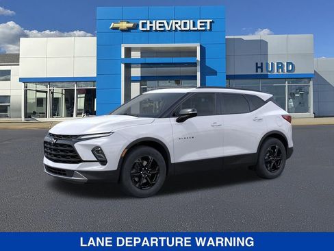 New 2025 Chevrolet Blazer LT w/ Sound & Technology Package image 3