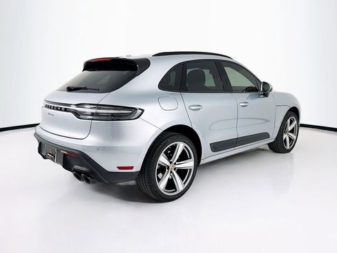 Certified 2023 Porsche Macan Turbo image 9