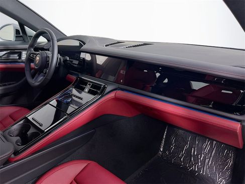 New 2026 Porsche Panamera 4 image 31