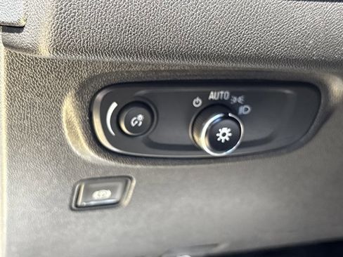 Used 2023 GMC Terrain SLE w/ Driver Convenience Package AWD/4WD image 22