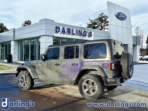 Used 2019 Jeep Wrangler Unlimited Sahara image 4