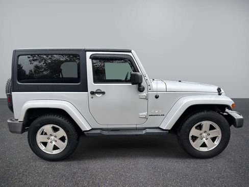 Used 2012 Jeep Wrangler Sahara image 3