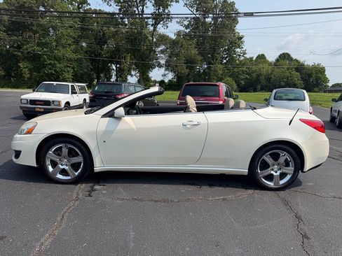 Used 2009 Pontiac G6 GT w/ Sport Package 1 FWD image 25