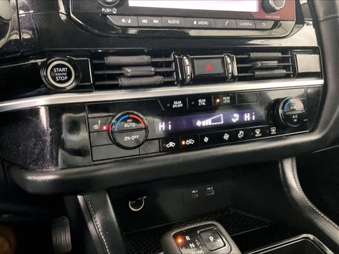 Certified 2024 Nissan Pathfinder SV image 25