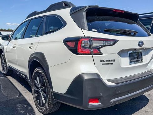 Used 2023 Subaru Outback Onyx Edition AWD/4WD image 9