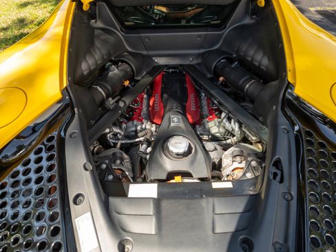 Used 2021 Ferrari SF90 Stradale AWD/4WD image 85