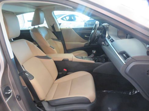 Used 2021 Lexus ES 350 w/ Premium Package FWD image 25