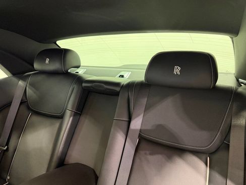 Used 2017 Rolls-Royce Ghost RWD image 28