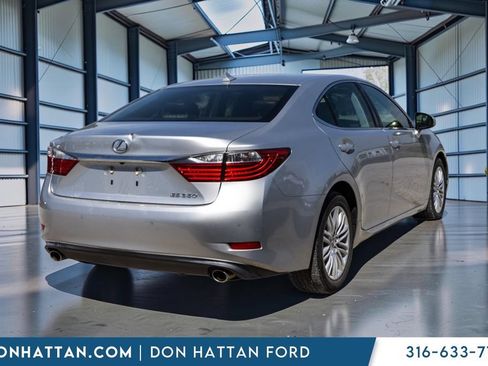 Used 2013 Lexus ES 350 w/ Luxury Pkg FWD image 26
