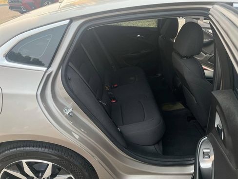 Used 2024 Chevrolet Malibu RS FWD image 23
