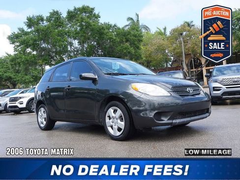 Used 2006 Toyota Matrix image 1