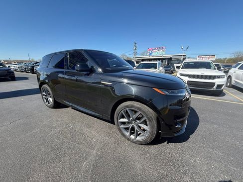 Used 2023 Land Rover Range Rover Sport SE Dynamic image 1