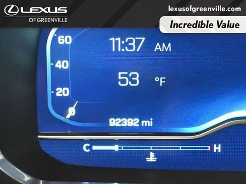 Used 2023 Chevrolet Suburban Premier image 13