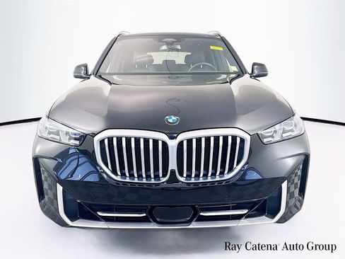 Certified 2024 BMW X5 xDrive40i w/ Premium Package image 2