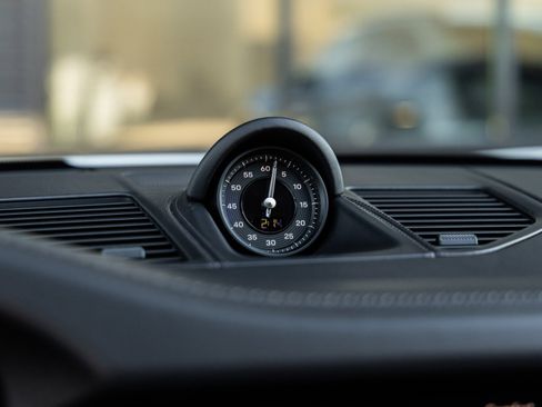 Used 2025 Porsche 911 Carrera GTS image 38