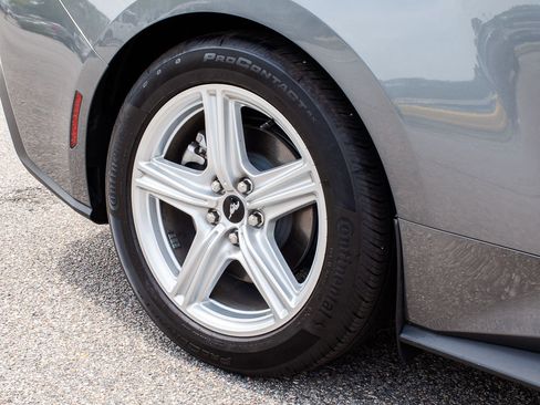 Used 2026 Ford Mustang Coupe RWD image 7
