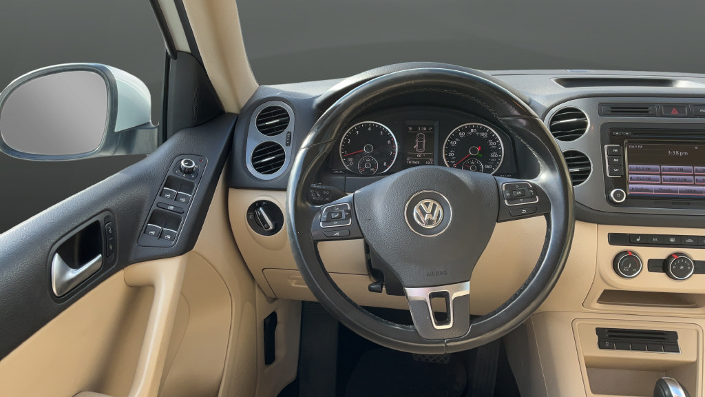 Used 2015 Volkswagen Tiguan SEL AWD/4WD image 20