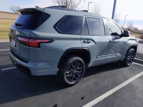 New 2026 Toyota Sequoia Platinum image 9