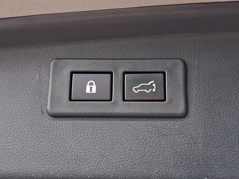 Used 2023 Subaru Outback Limited AWD/4WD image 30
