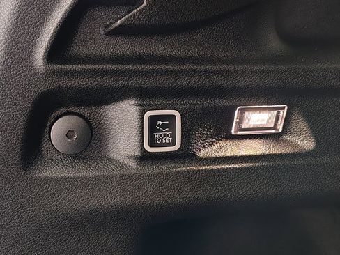 Used 2023 Jeep Grand Cherokee L Limited w/ Trailer Tow Group (B) image 19