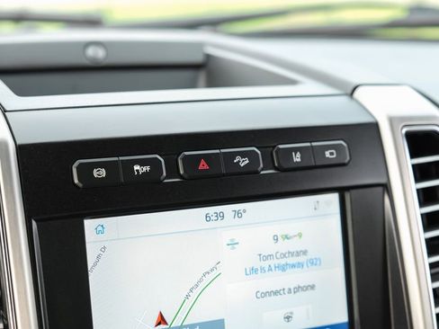 Used 2021 Ford F250 Platinum w/ FX4 Off-Road Package image 29