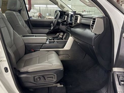 Used 2024 Toyota Tundra Limited image 20