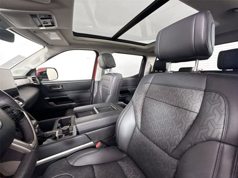Used 2023 Toyota Tundra Limited AWD/4WD image 3