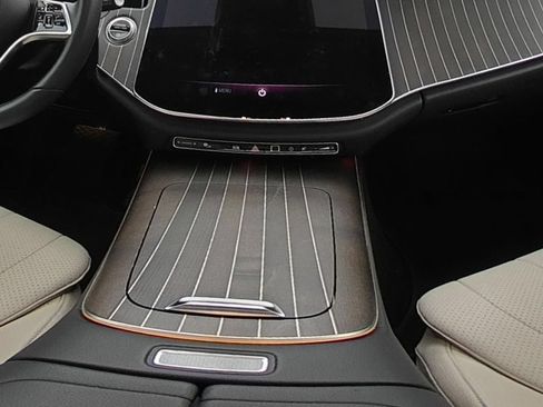 Used 2025 Mercedes-Benz E 450 4MATIC Sedan image 30