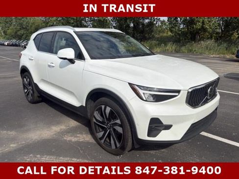 Used 2024 Volvo XC40 B5 Plus w/ Protection Package Premier AWD/4WD image 1