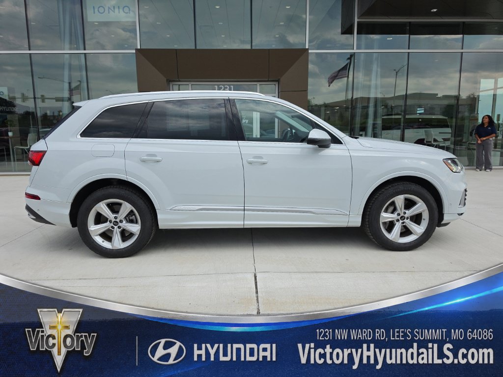 Used 2023 Audi Q7 3.0T Premium AWD/4WD image 6