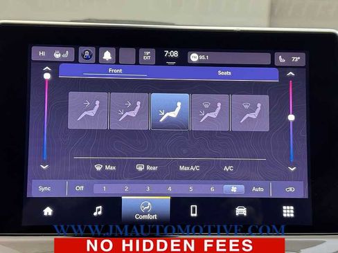 Used 2023 Jeep Compass Limited image 23