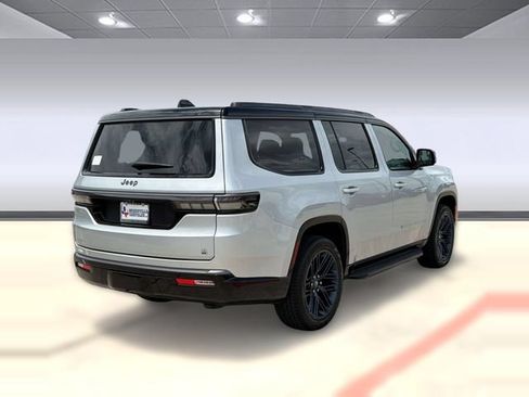 New 2026 Jeep Grand Wagoneer 4WD image 9