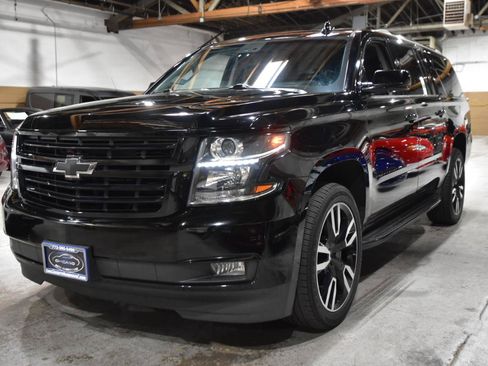 Used 2019 Chevrolet Suburban LT AWD/4WD image 4