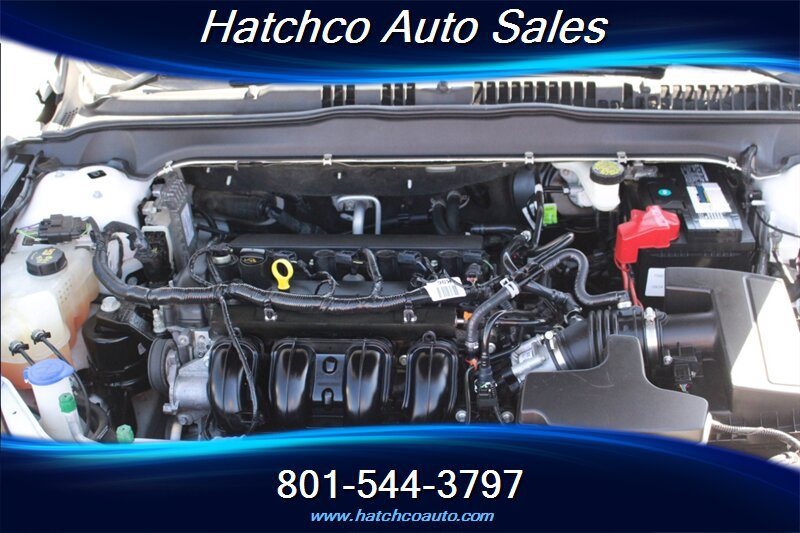 Used 2017 Ford Fusion SE FWD image 21