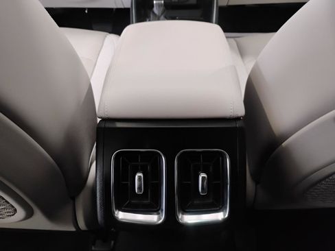 Used 2025 Kia Sorento S w/ Panoramic Sunroof Package FWD image 70