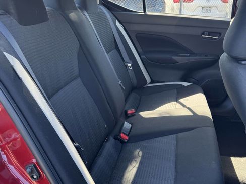 Used 2021 Nissan Versa SV image 34