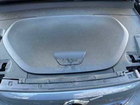 Used 2023 Volvo C40 P8 Recharge Ultimate w/ Protection Package Premier image 9