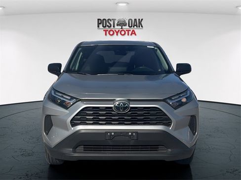 Used 2024 Toyota RAV4 LE image 2