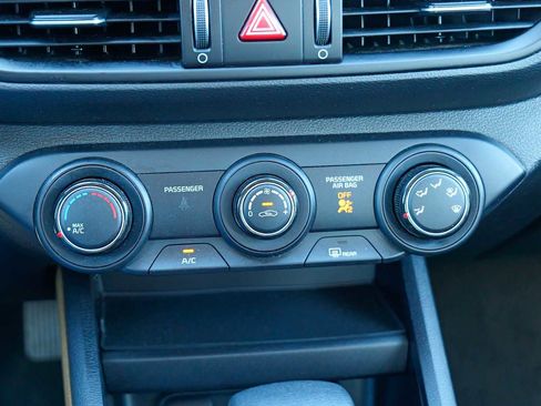 Certified 2024 Kia Forte LXS image 17