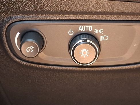 Certified 2023 Chevrolet Equinox RS AWD/4WD image 25
