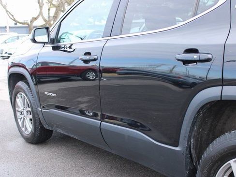 Used 2017 GMC Acadia SLE image 44
