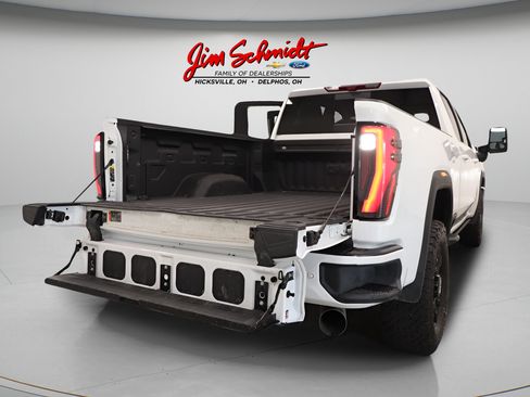 Used 2026 GMC Sierra 2500 AT4 w/ AT4 Premium Plus Package AWD/4WD image 40