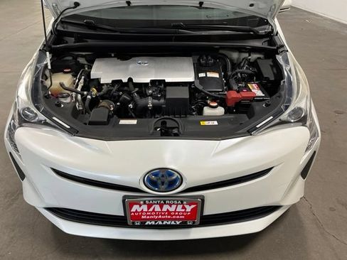Used 2016 Toyota Prius Four w/ Advanced Technology Package FWD image 9
