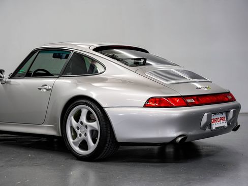 Used 1998 Porsche 911 Carrera S RWD image 34