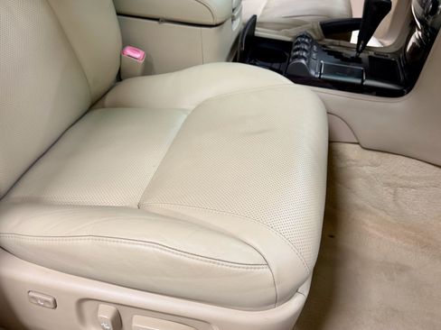 Used 2009 Lexus LX 570 4WD image 20